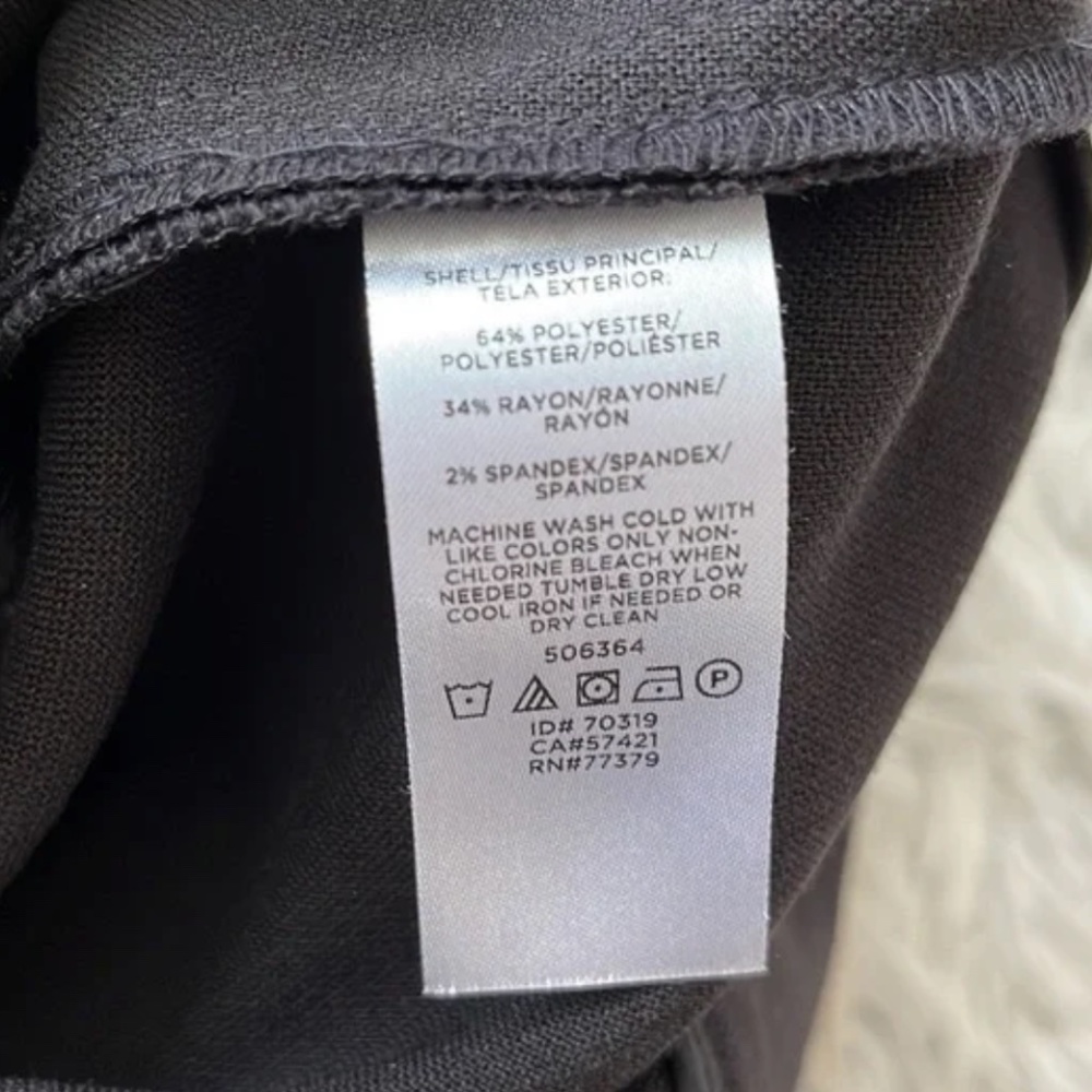 Ann Taylor Black Belted Pencil Skirt - Picture 4 of 4